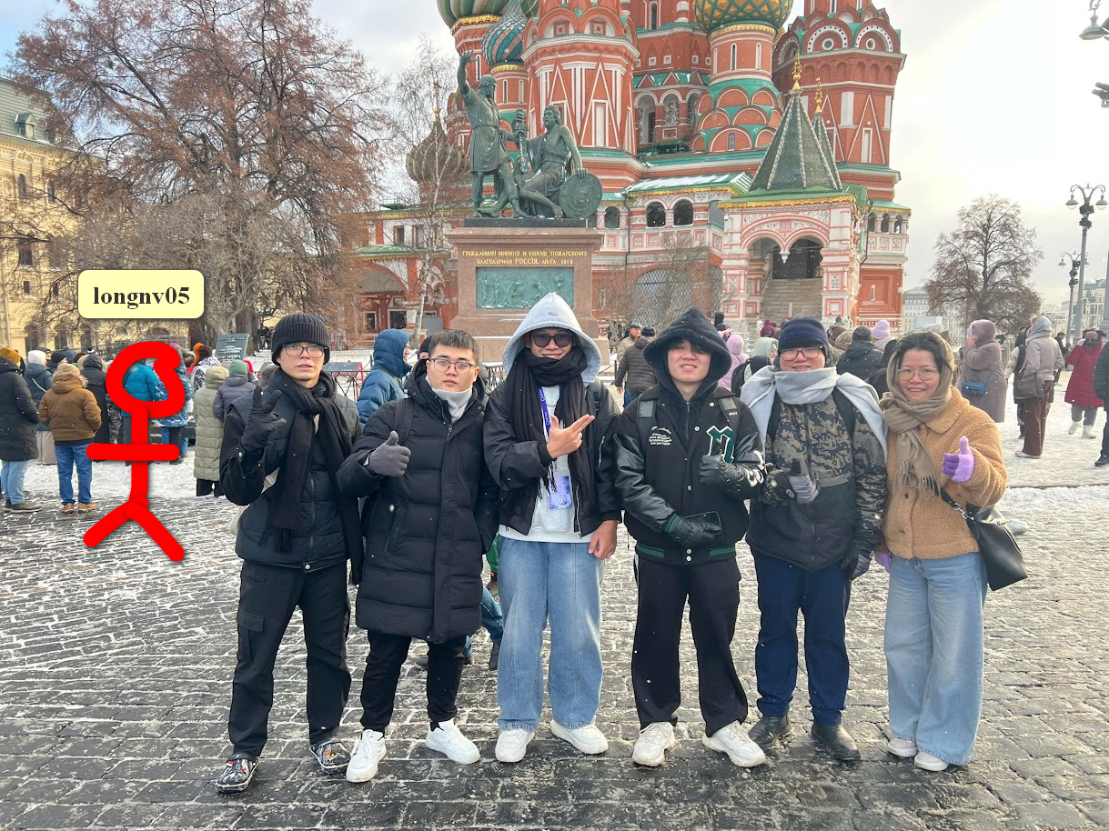 Ảnh tại Red Square vì sợ mọi người không biết rằng mình đã từng đặt chân tới đây hehe